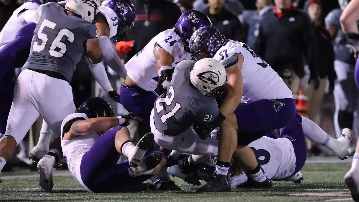 Football defense at SUU