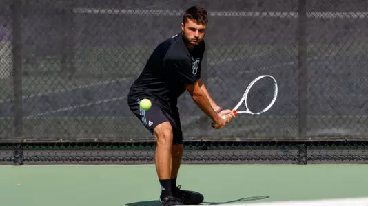Wildcat men's tennis splits road trip