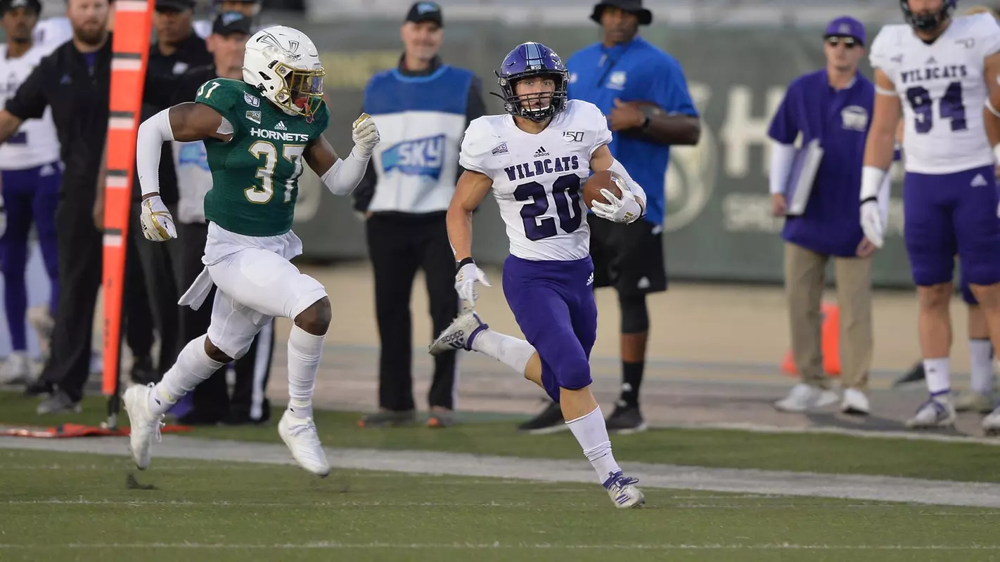 Josh Davis 2019 at SAC