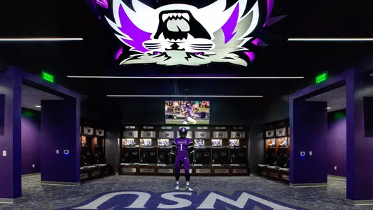 Football locker room 2019