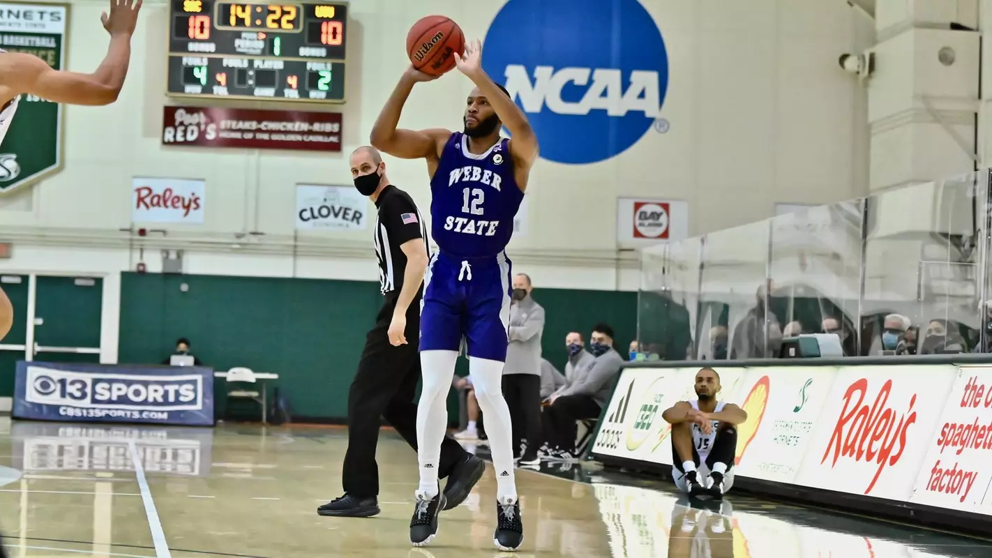 Isiah Brown 2021 at Sacramento State