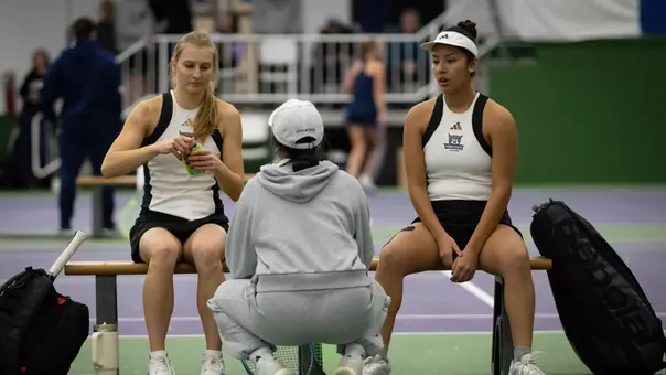 Paulina Aleksandrowicz and Nataly Valdivia Rojas in a match against NAU in 2026