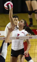 Sophomore Alyssa Cavanaugh