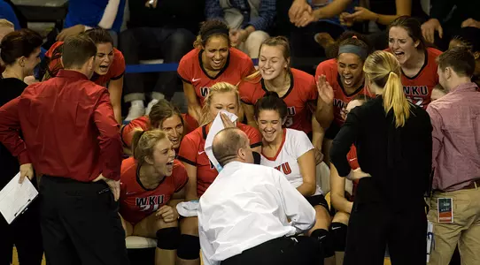 Travis Hudson team huddle 2017 NCAA