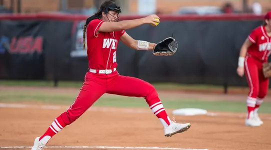 Haylee Towers pitching