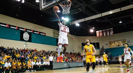 Taveion Hollingsworth - Valpo