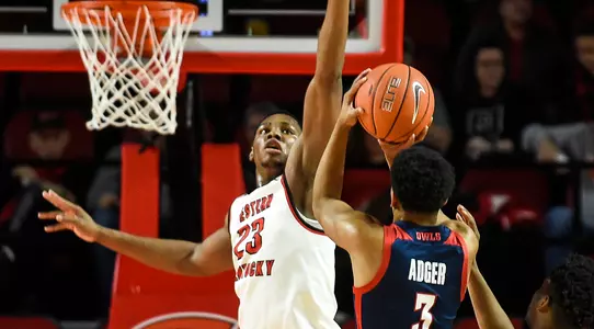 Charles Bassey - FAU