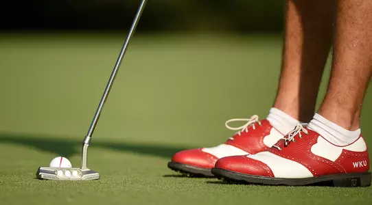 Golf shoes