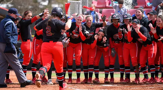 Kendall Smith home run celebration team