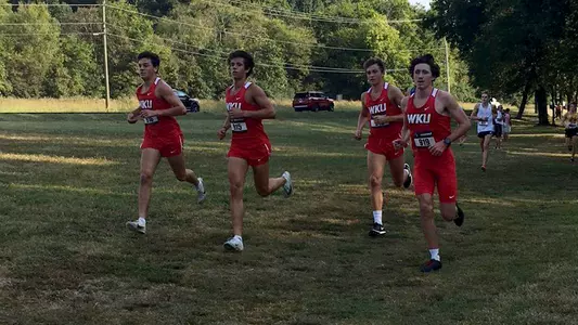 Men's Cross Country team at Commodore Classic 2019