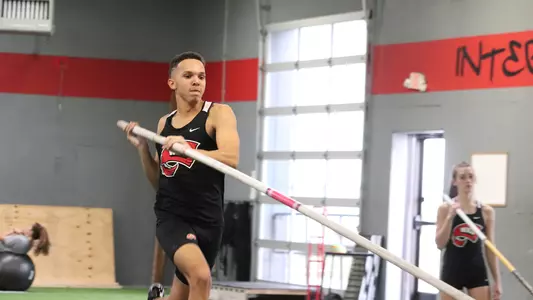 Devon Montgomery pole vault