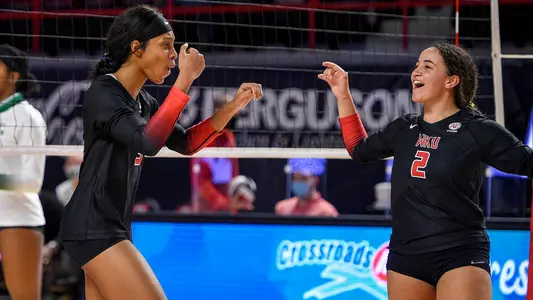 Lauren Matthews and Nadia Dieudonne