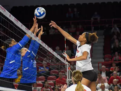 Middle hitter Lauren Matthews (5) of the WKU Hilltoppers at E. A. Diddle Arena on October 23, 2022 in Bowling Green, KY. Photo by Steve Roberts/WKU Athletics