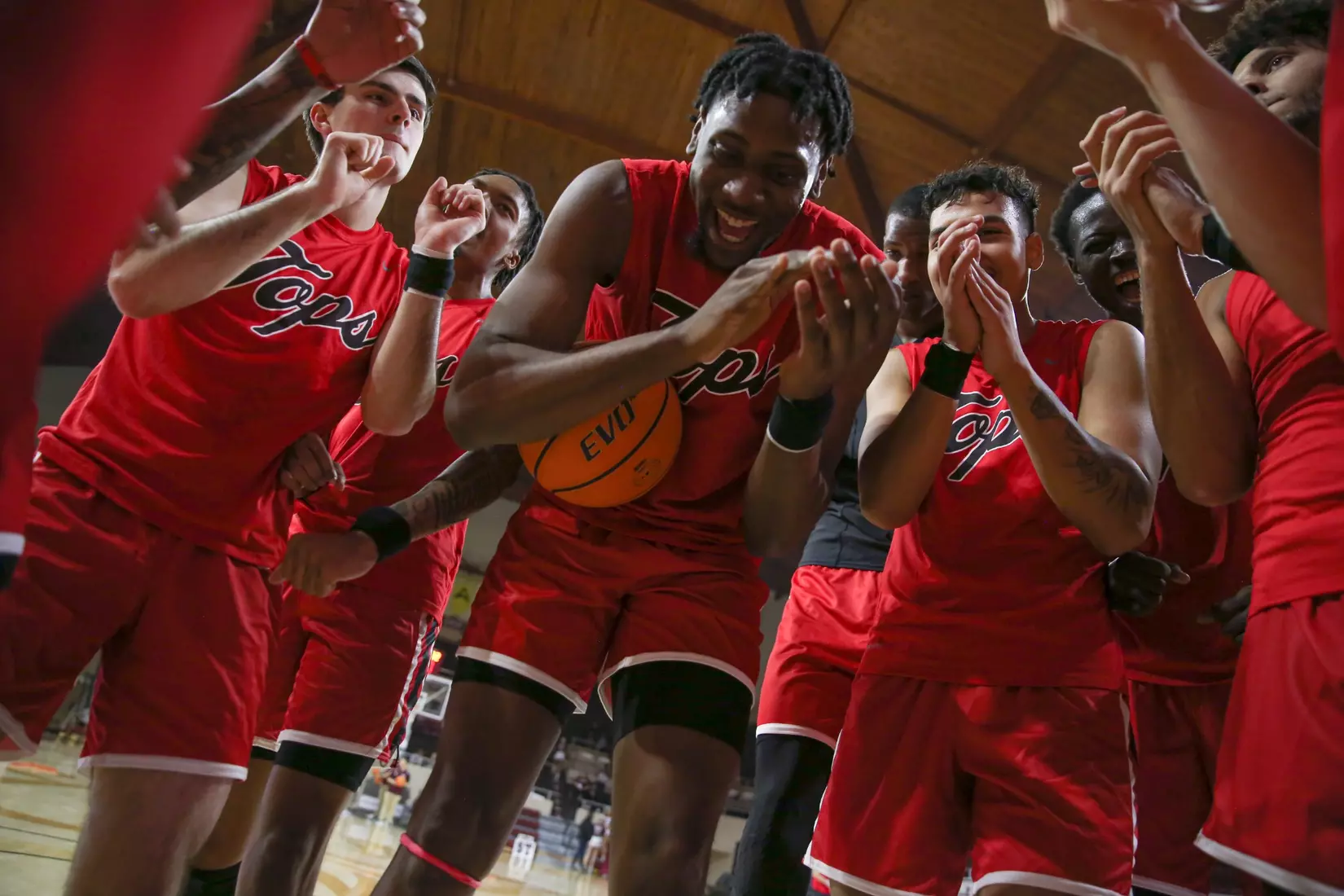 The WKU Hilltoppers at Baptist Health Arena on November 10, 2022 in Richmond, KY. Photo by Evan Brown/WKU Athletics
