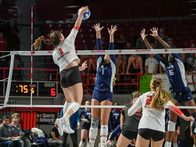 Outside hitter Paige Briggs (1) of the WKU Hilltoppers at E. A. Diddle Arena on November 10, 2022 in Bowling Green, KY. Photo by Steve Roberts/WKU Athletics
