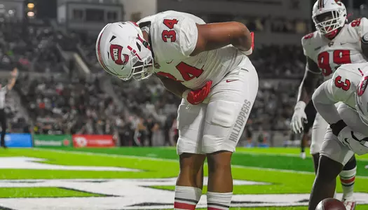Defensive end Juwuan Jones (34) of the WKU Hilltoppers a game at Hawaii Stadium on Sept. 3, 2022 in Honolulu, HI . Photo by Steve Roberts/WKU Athletics