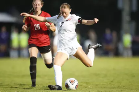 Forward Anna Isger (7) during a match against the Union College Bulldogs August 20, 2022 at WKU Soccer Complex in Bowling Green, KY