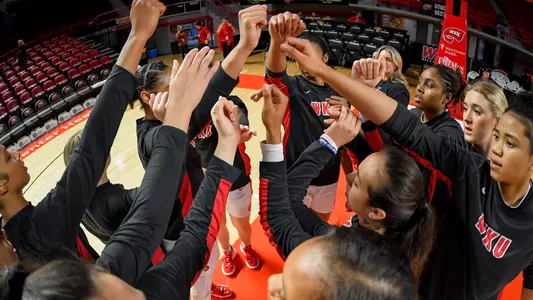 WBB Huddle vs. FIU