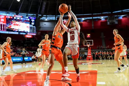 Guard Acacia Hayes (10) of the WKU Hilltoppers at E.A. Diddle Arena on November 21, 2023 in Bowling Green, KY. Photo by Steve Roberts/WKU Athletics