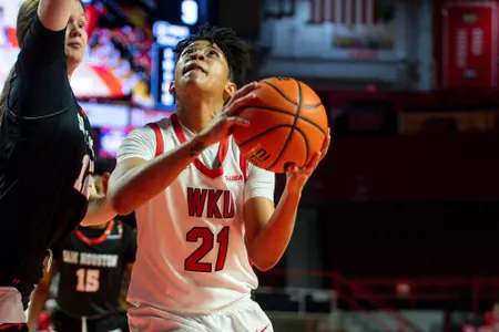 Odeth Betancourt | Photo by: Steve Roberts