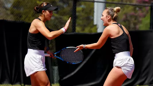 Rachel Hermanova and Sofia Blanco