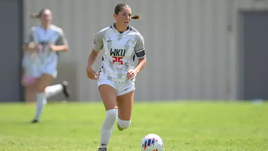 Forward Lily Rummo (25) | Photo by Steve Roberts