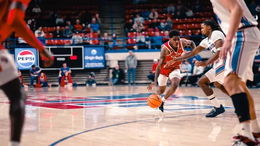 MBB vs. LA Tech // Don McHenry