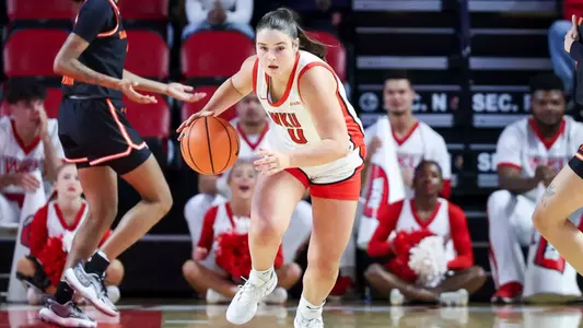 Guard Mackenzie Chatfield (0) | Photo by Savannah Philpot