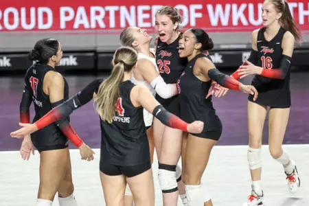 Defensive specialist Tayler Baron (2) Middle hitter Izzy Van De Wiele Defensive specialist Kaira Knox (5) | Photo by Nico Pascarella