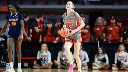 Guard Josie Gilvin (33) | Photo by Savannah Philpot
