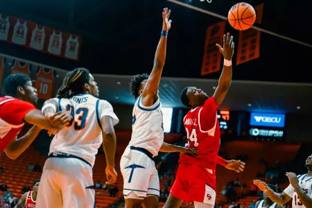 MBB Tyrone Marshall UTEP Feb. 27