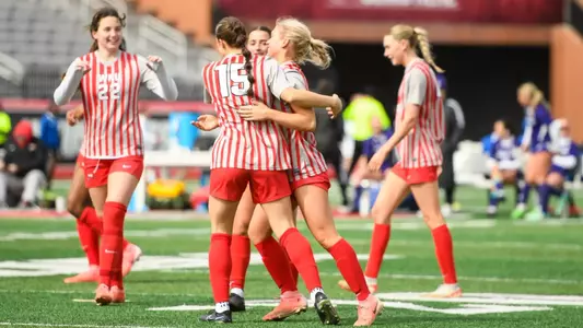 | Photo by Steve Roberts