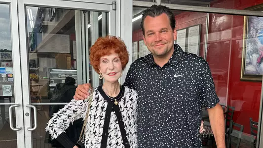 Dixie Mahurin, Hank Plona