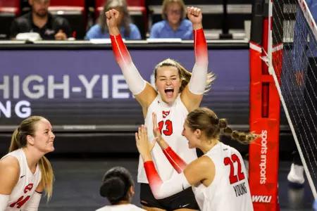 Outside hitter Kendal Meller (13) | Photo by Nico Pascarella