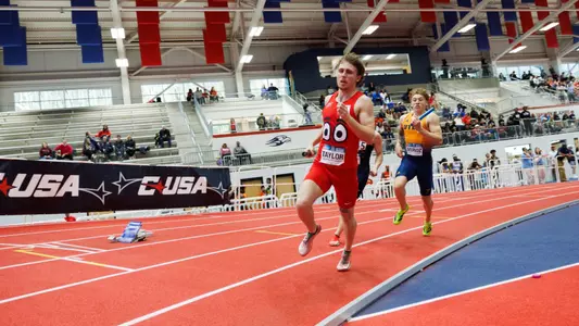 4x400 26 CUSA Champs