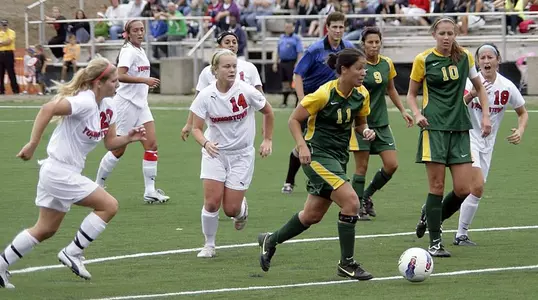 Women Win 1-0 at Green Bay