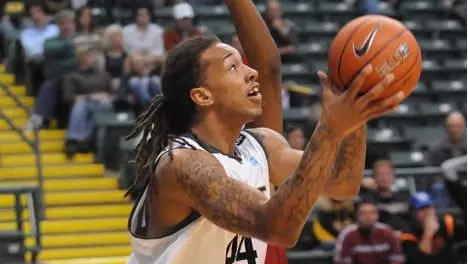 Men Roll to 80-56 Win Over Kenyon