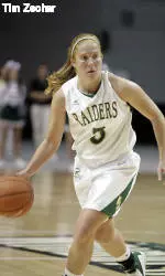 Comisar Named Horizon League Female Scholar-Athlete of the Week