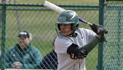 Softball Drops Pair to Valparaiso