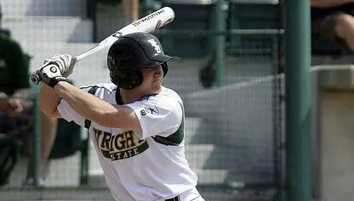 Baseball Falls in Middle Game of UNC Series