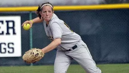 Softball Wins Twice at FAU Kick-Off Classic