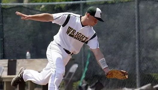 Baseball Drops Horizon League Opener to UIC