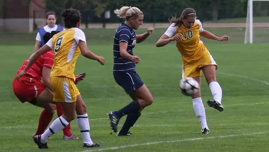 Women Defeat Western Michigan in Overtime