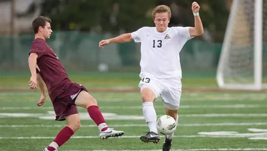 Men Drop 3-2 Decision at Virginia