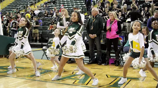 Jr. Raider Cheerleader Registration and Training Camp Set