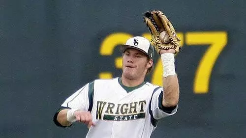 Baseball Drops Series Opener at #6 North Carolina