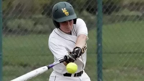 Softball Wins at Cleveland State