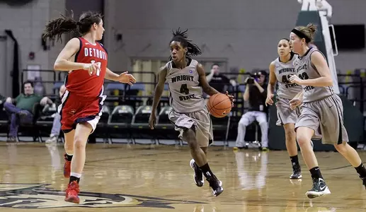 Women Drop Overtime Heartbreaker at UIC