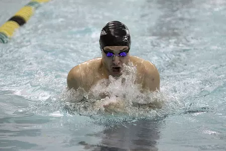 Swimming Competes in Day Two of Miami Invitational