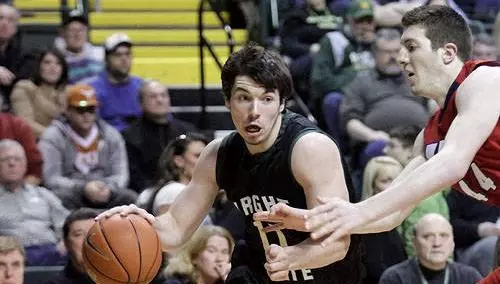 Men Fall 60-55 at UIC